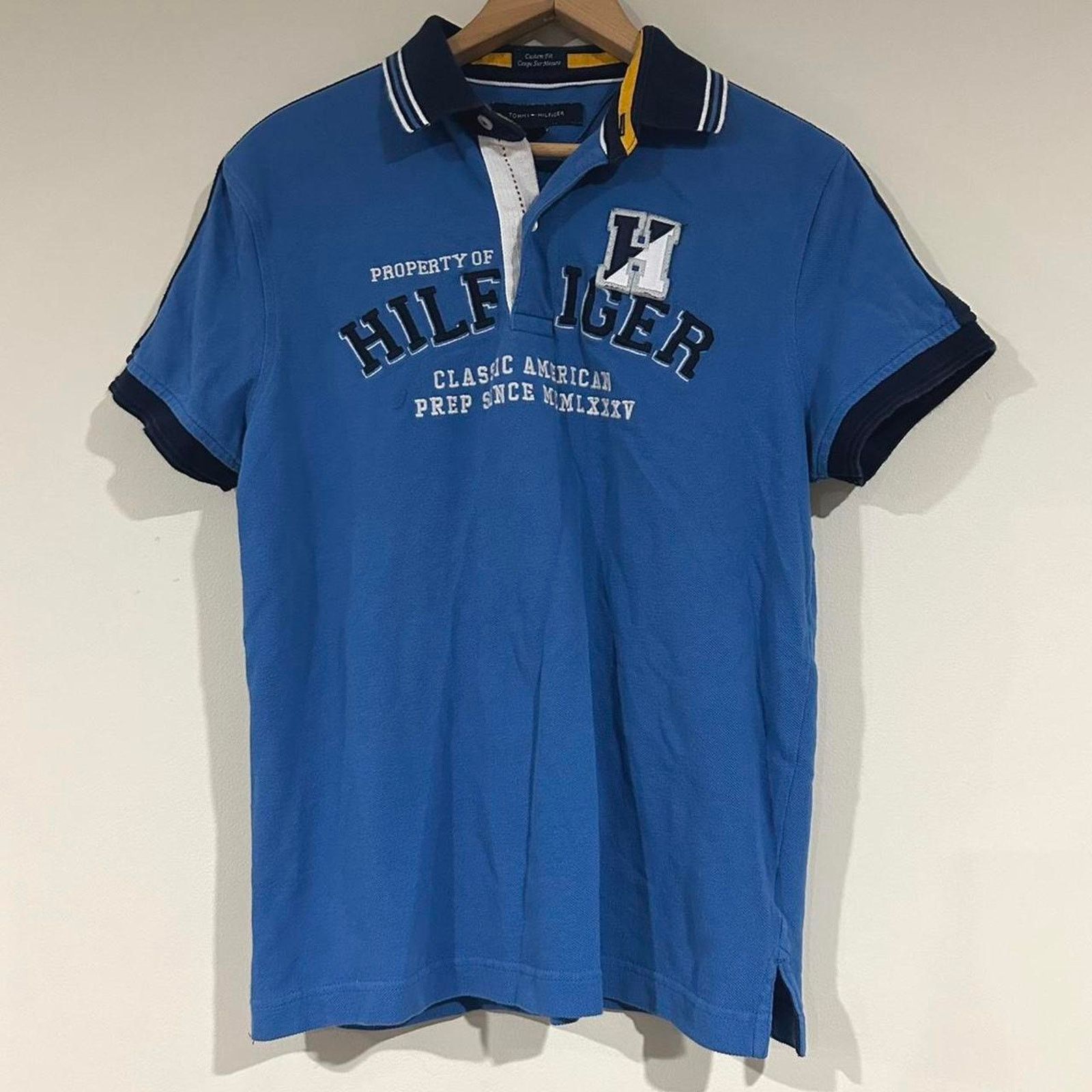 Tommy Hilfiger Vintage Tommy Hilfiger Polo Shirt Size US S / EU 44-46 / 1 - 1 Thumbnail