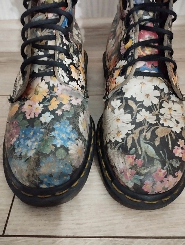 Dr. Martens Dr. Martens Sienna Miller vintage rare Made in England UK6 Size US 8.5 / IT 38.5 - 5 Thumbnail