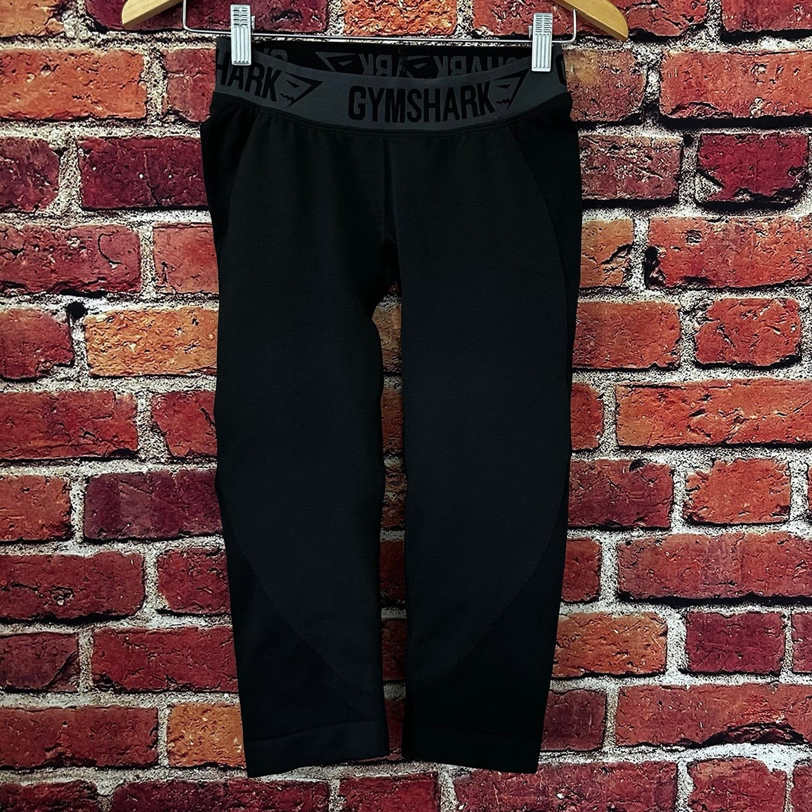 Gymshark Gymshark leggings size small Size 28" / US 6 / IT 42 - 2 Thumbnail