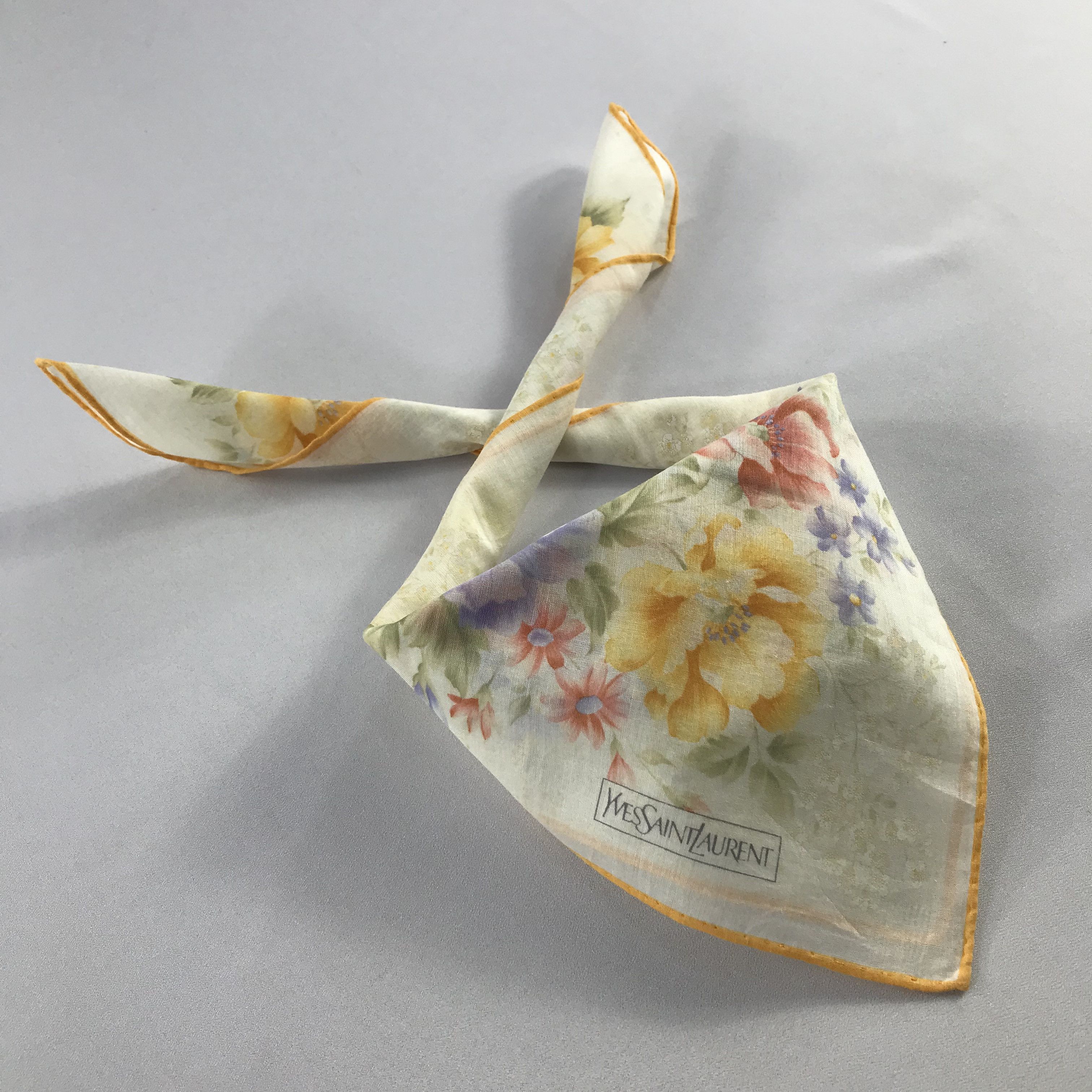 Yves Saint Laurent Yves Saint Laurent Handkerchief / Bandana / Neckerchief C780 Size ONE SIZE - 2 Thumbnail