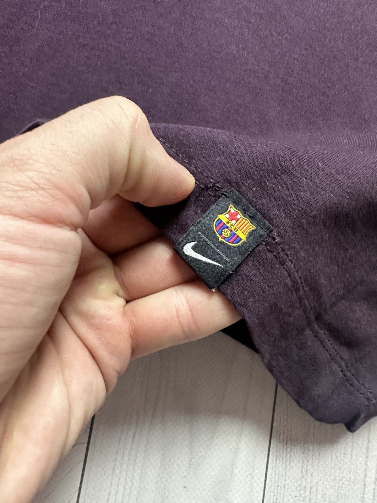 Nike Nike Barcelona soccer tee logo size L Size US L / EU 52-54 / 3 - 3 Thumbnail