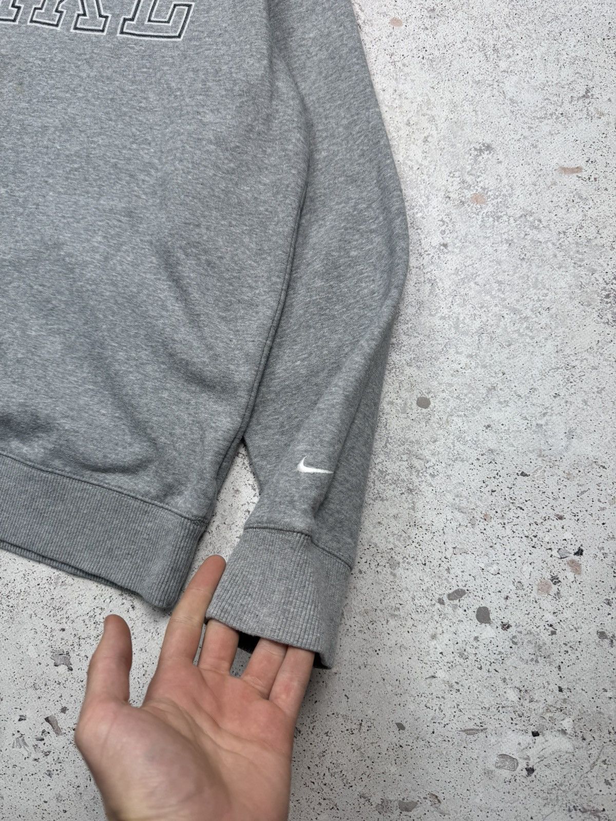 Nike × Vintage Vintage Y2K Nike Sweatshirt Jumper Grey Men’s Drill L Size US L / EU 52-54 / 3 - 4 Thumbnail