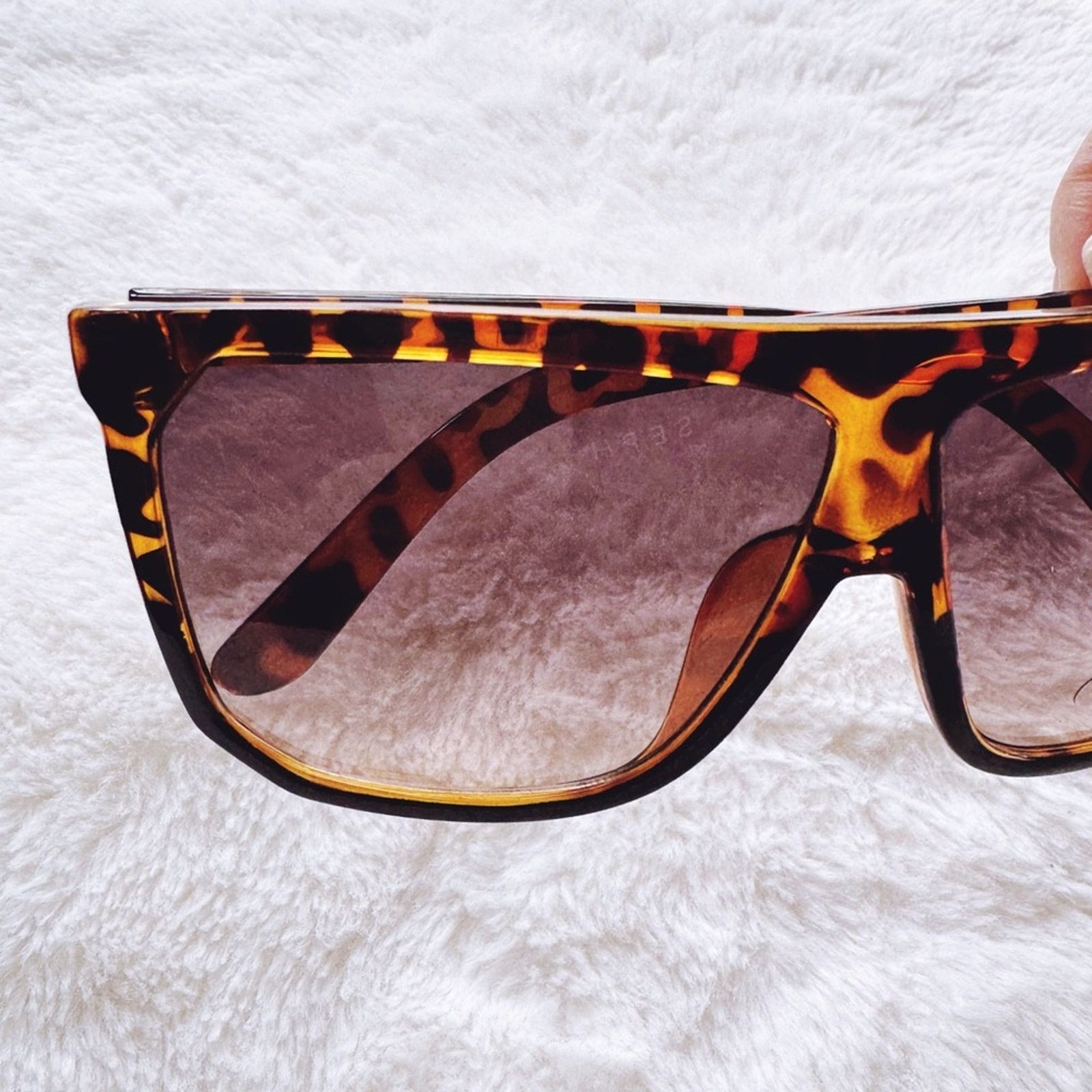 Other Kira Tortoise Brown & Black Oversized Sunglasses Size ONE SIZE - 2 Thumbnail