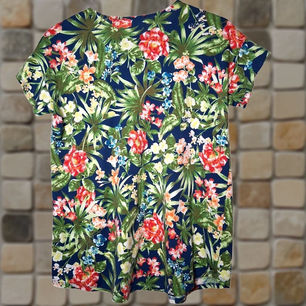 J. Jill VINTAGE J. Jill Shirt Women S Pink Floral Short Sleeve Lightweight Knit Garden Size S / US 4 / IT 40 - 1 Thumbnail