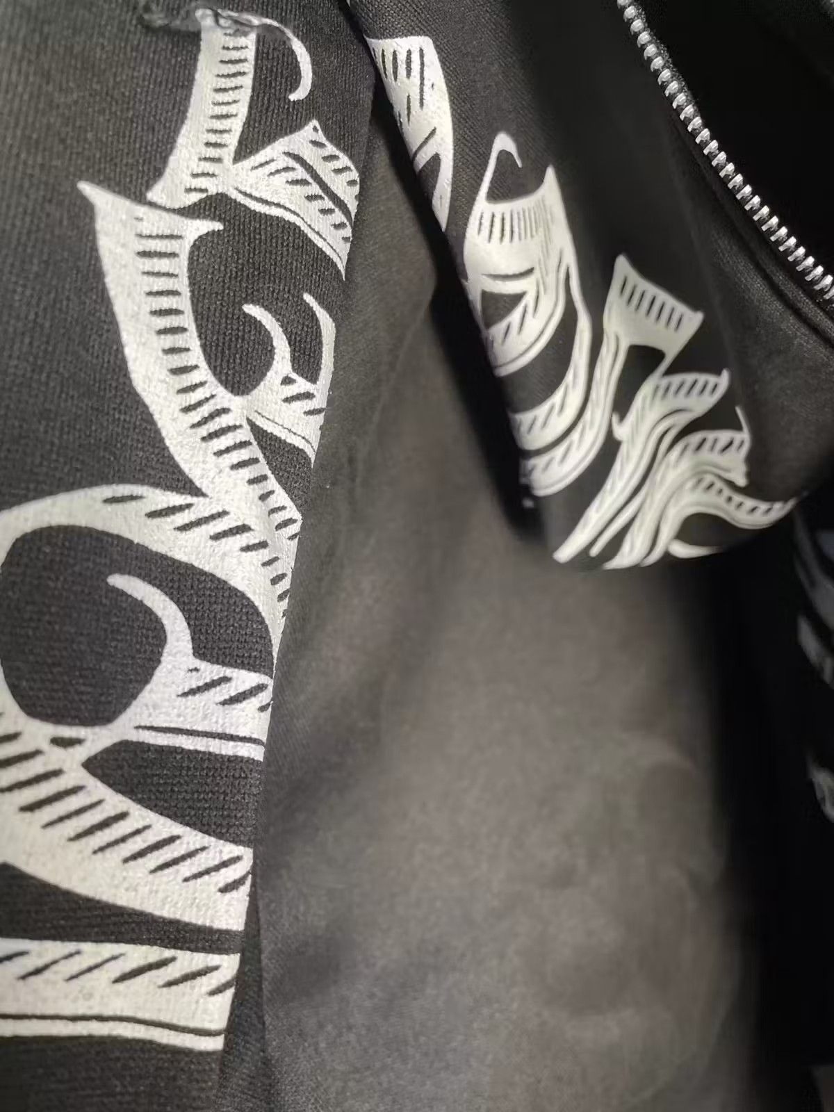Japanese Brand Punk/Gothic Letter Hoodie Size US L / EU 52-54 / 3 - 4 Thumbnail