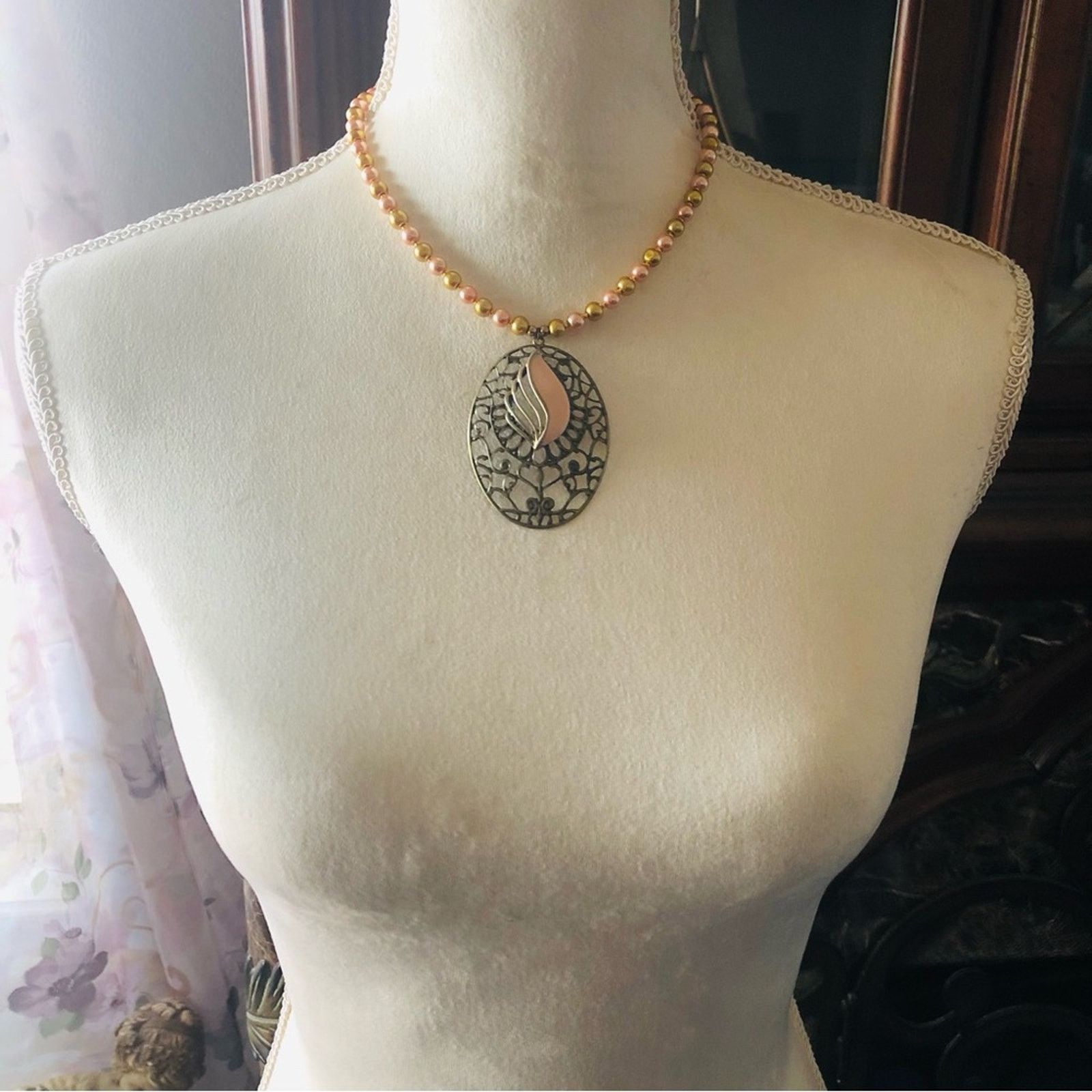 Handmade Handcrafted repurpose blush enamel filigree Pearl necklace Size ONE SIZE - 6 Thumbnail