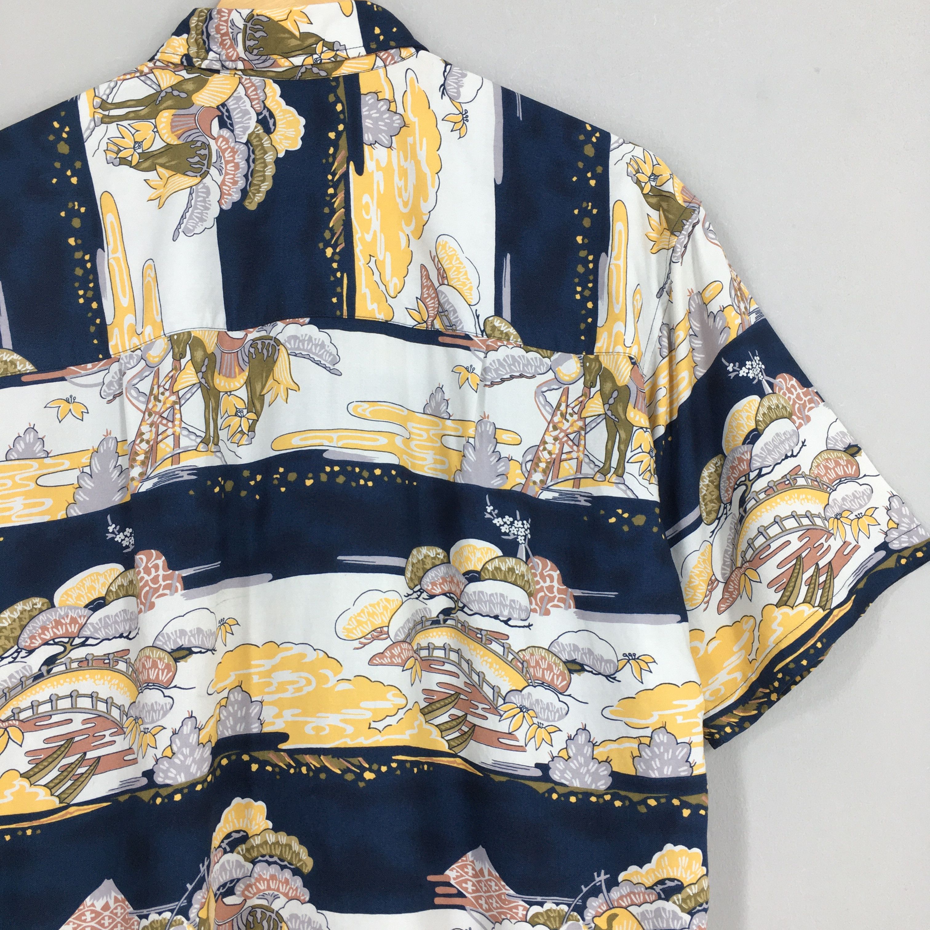 Life's a Beach Vintage Hawaiian Aloha Japanese Couture Sakura Shirt Medium Size US M / EU 48-50 / 2 - 8 Thumbnail