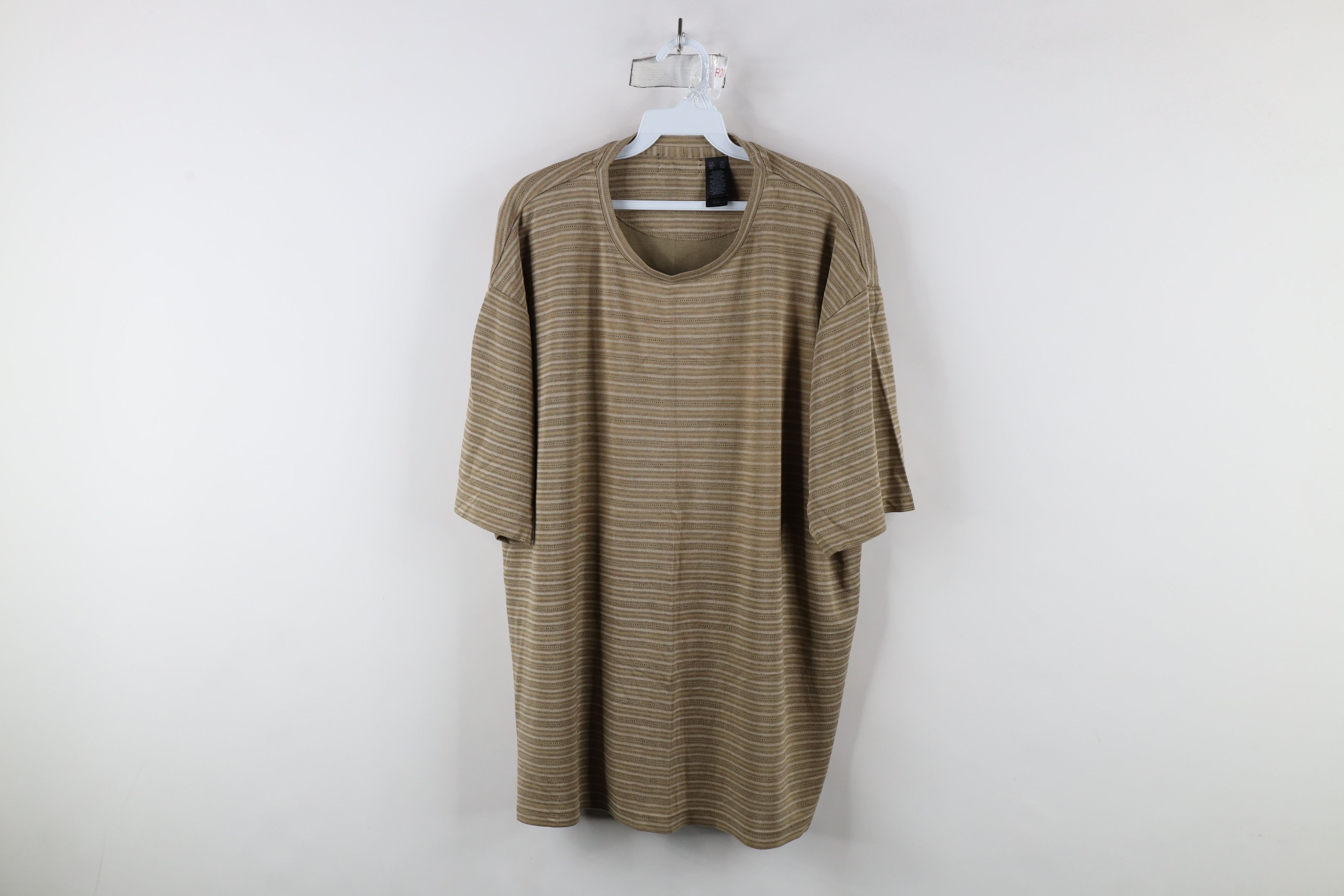 Vintage Vintage 90s Streetwear Short Sleeve T-Shirt Earth Tone USA Size US XXL / EU 58 / 5 - 1 Thumbnail