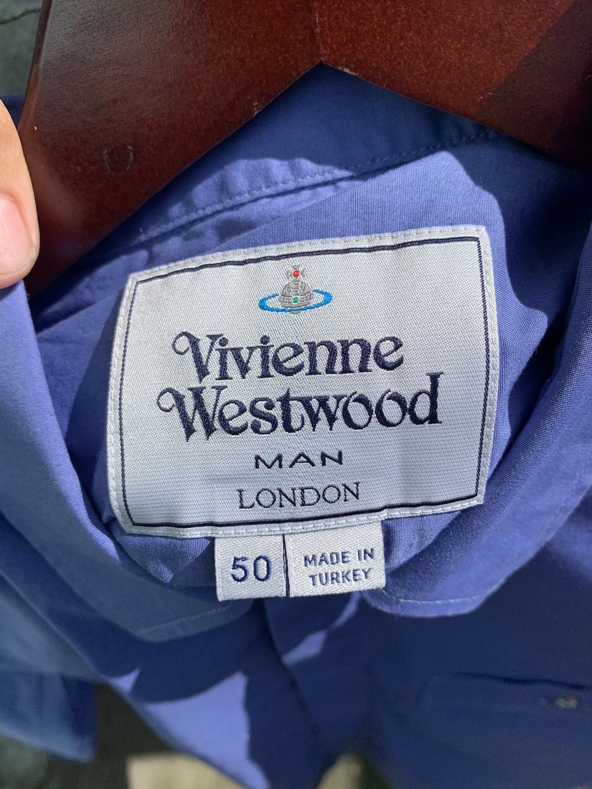 Vivienne Westwood Orb Logo Shirt Size US M / EU 48-50 / 2 - 6 Thumbnail
