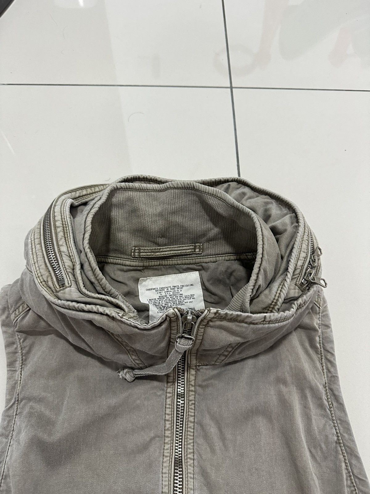 G.O.A Bono Jacket Less Sleeve Design LGB If six was Nine