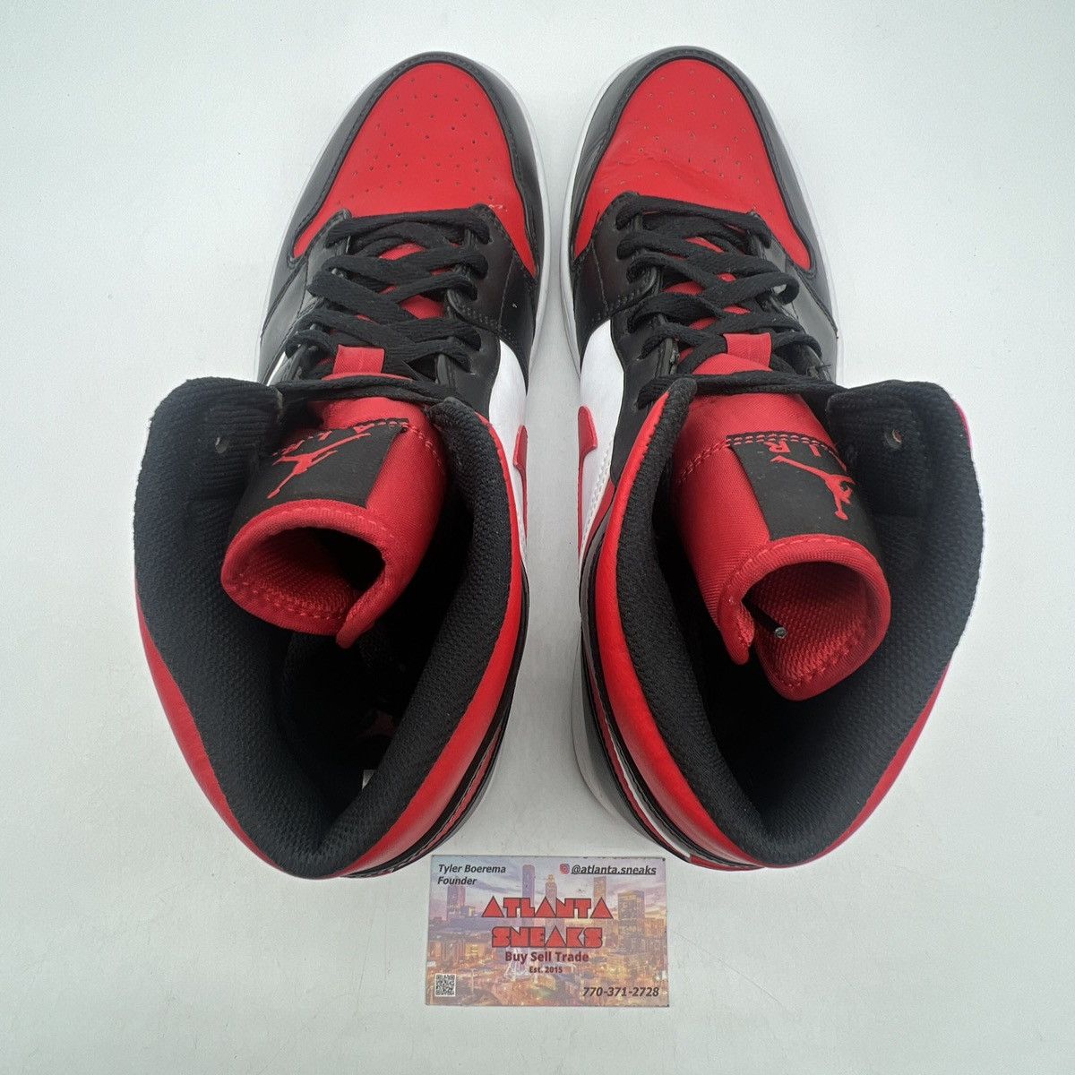 Nike Air Jordan 1 mid bred toe Size US 13 / EU 46 - 6 Thumbnail