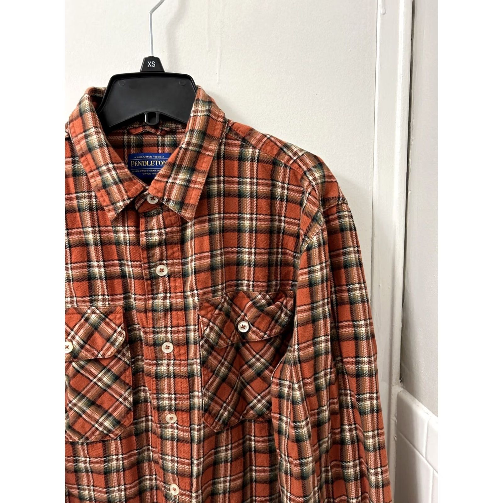 Pendleton VINTAGE Pendleton Shirt Mens L Orange Plaid Button-Down Flannel Pockets Long Sleeve Size US L / EU 52-54 / 3 - 6 Thumbnail