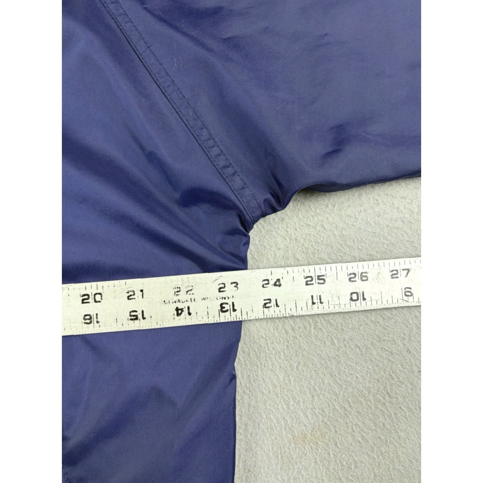 Adidas VINTAGE Adidas Windbreaker Men’s L Blue Hooded 90s Nylon Zip Embroidered Logo Packable Jacket Regular Size US L / EU 52-54 / 3 - 6 Thumbnail