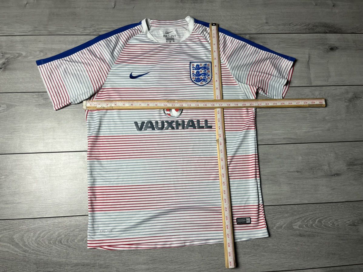 Nike Nike Men's England Flash Pre Match Top Jersey (White/Royal) Size US M / EU 48-50 / 2 - 6 Thumbnail