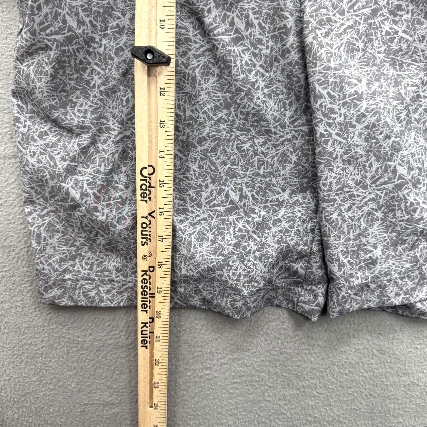 Tasso Elba Greg Norman Tasso Elba Shorts Mens 33 Gray Chino Stretch 10 Inseam Golf Casual Size US 33 - 5 Thumbnail
