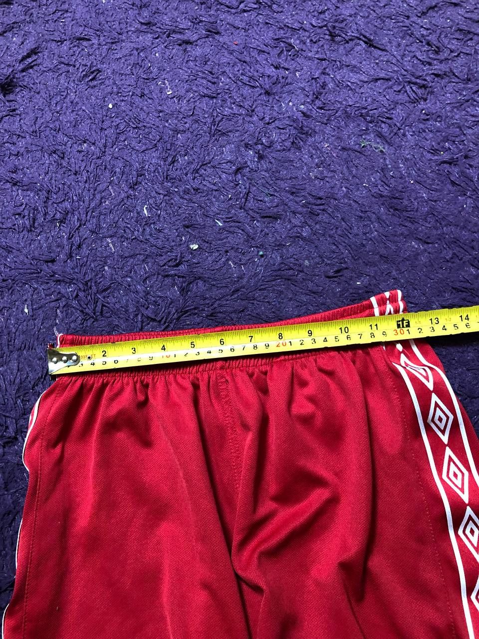Umbro Vintage shorts red crazy Y2K big logo Umbro EUR 36 Size 36" / US 14 / IT 50 - 15 Thumbnail