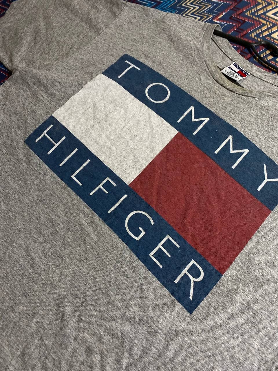 Tommy Hilfiger × Vintage Tommy Hilfiger vintage big logo t-shirt size XL made in USA Size US XL / EU 56 / 4 - 13 Thumbnail