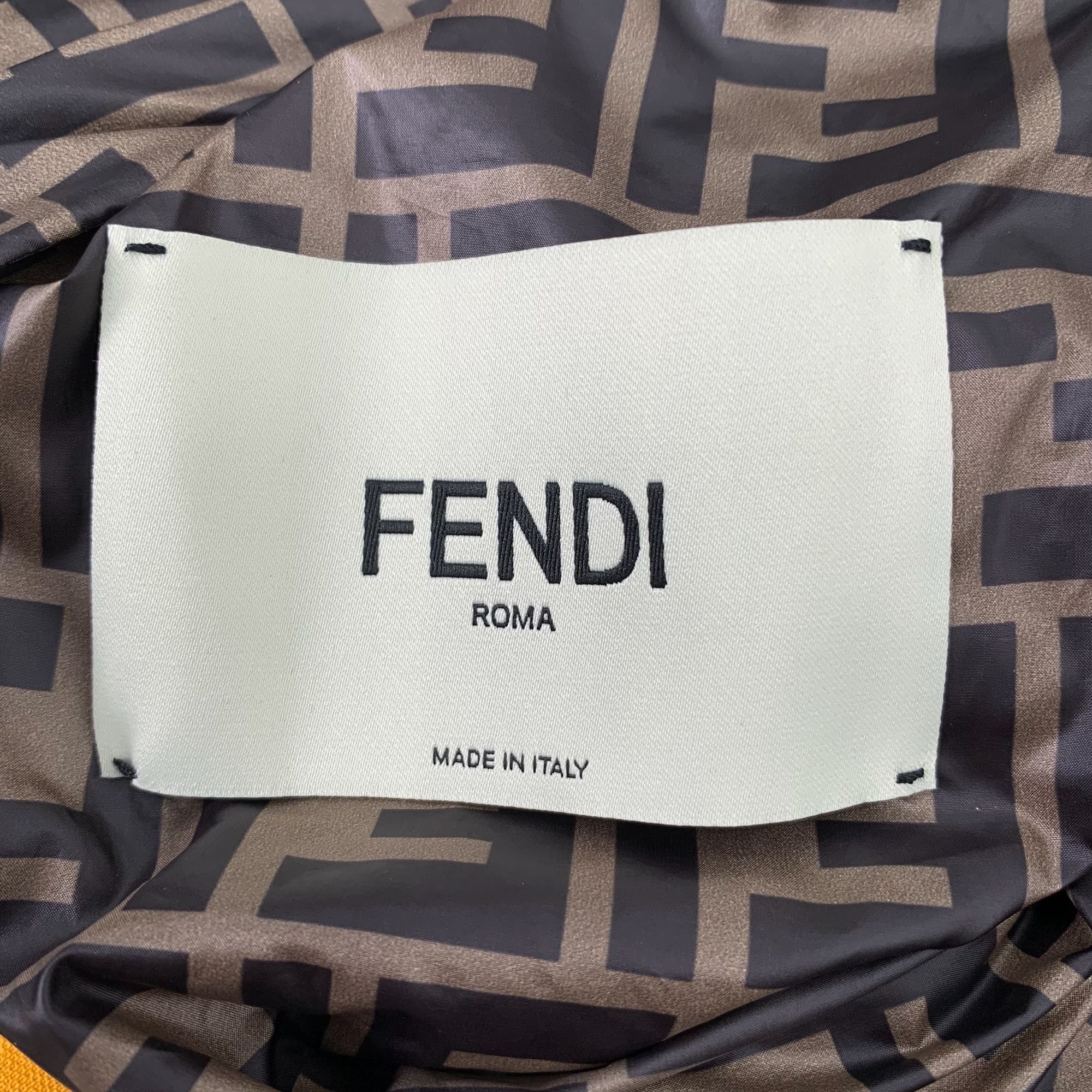 Fendi Fendi Reversible Quilted Jacket With Logo Print Mens Size L Size S / US 4 / IT 40 - 8 Thumbnail