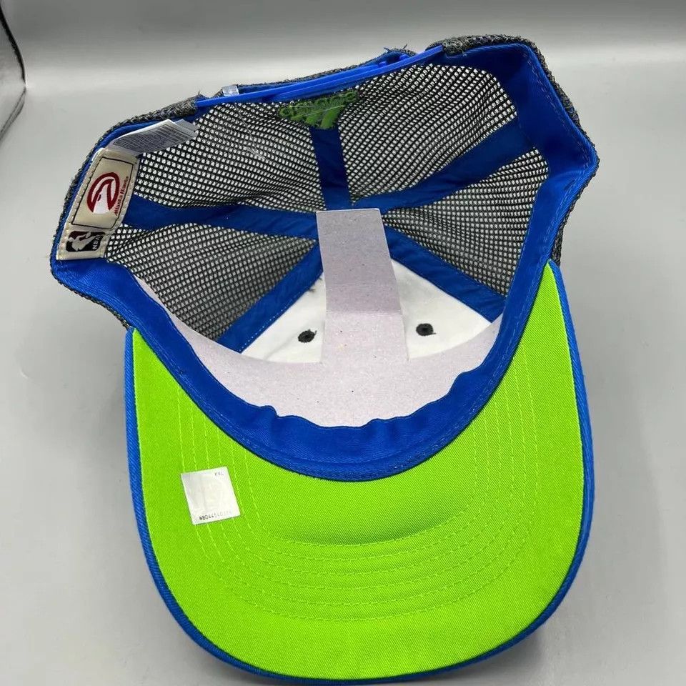 Adidas Atlanta Hawks Trucker Hat Men White Adidas Snap Back Cap Size ONE SIZE - 5 Thumbnail