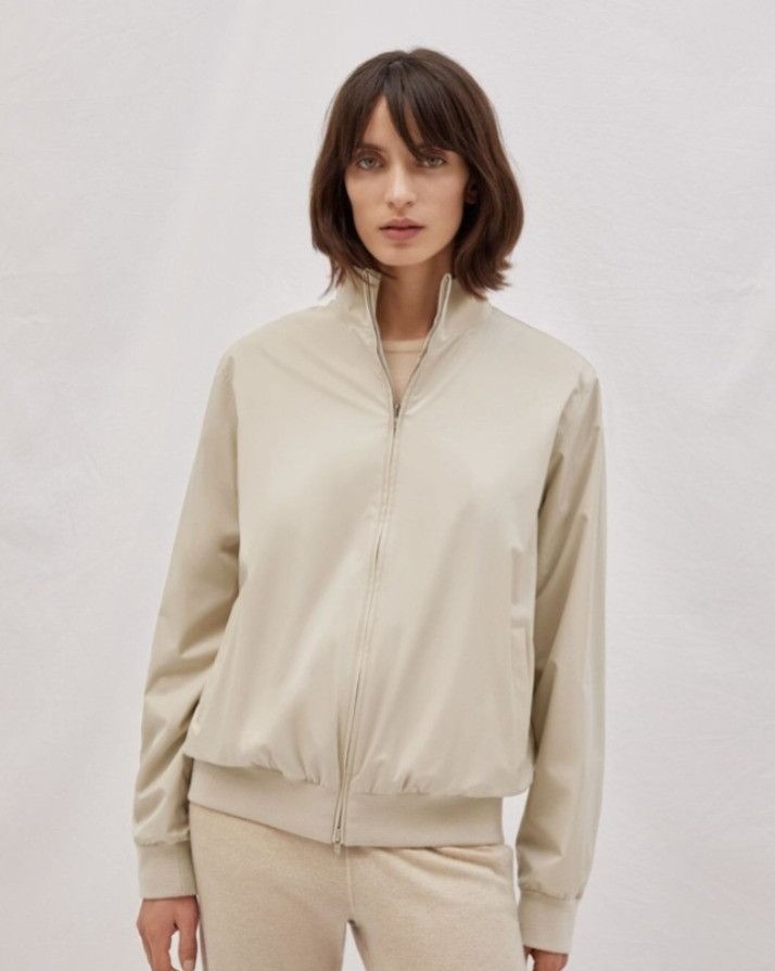 Loro Piana o1srvl11e0125 FAG3121 Reversible Bomber Jacket in Beige Size XS / US 0-2 / IT 36-38 - 3 Thumbnail