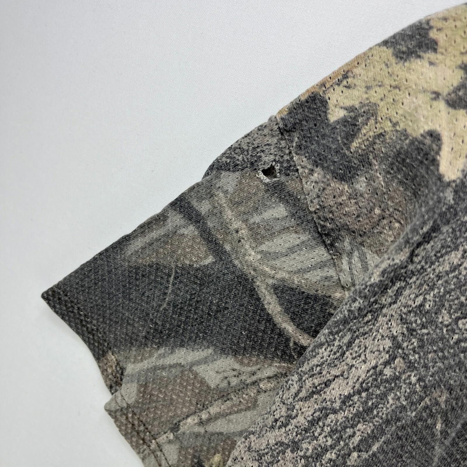 Vintage Vintage '90s Realtree Camo T-Shirt Large Size US L / EU 52-54 / 3 - 9 Thumbnail