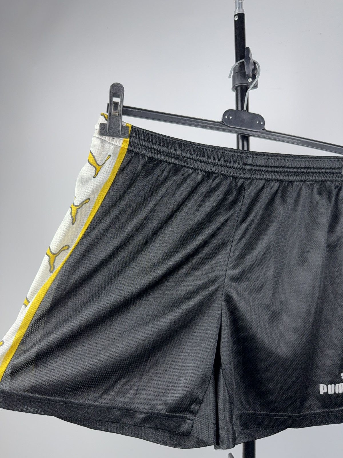 Puma Retro 90s Vintage Puma Logo Tape Black Mesh Shorts S size Size US 30 / EU 46 - 5 Thumbnail