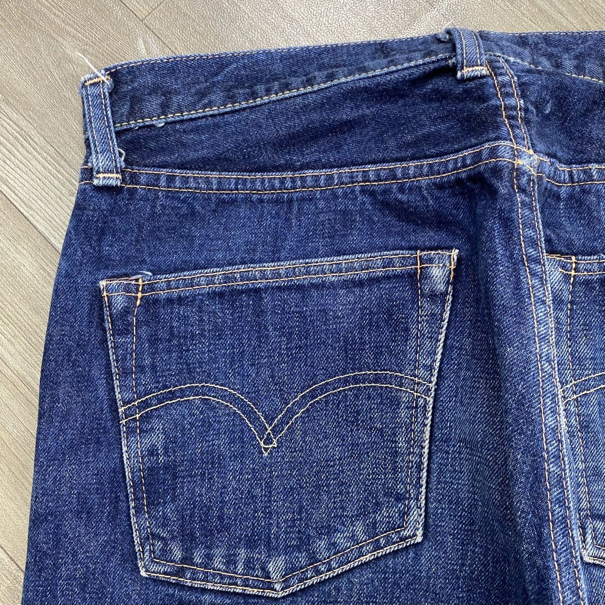 Levi's Vintage Clothing 🇯🇵1990s Vintage Levis 501XX LVC Japan Selvedge Jeans Archive Size US 32 / EU 48 - 16 Thumbnail
