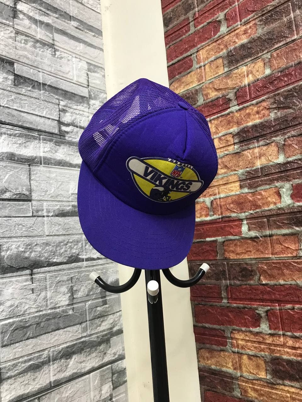 NFL × Vintage VINTAGE 90S NFL VIKINGS HAT Size ONE SIZE - 1 Thumbnail