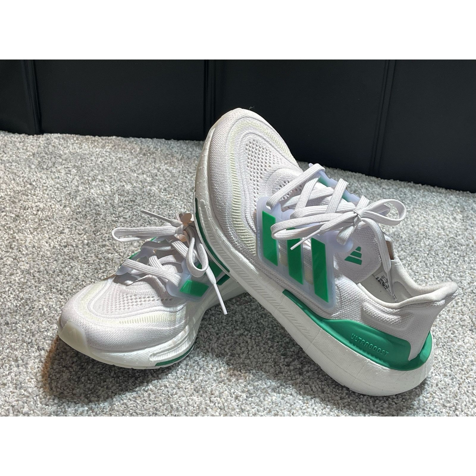 Ultra boost womens white size 5.5 hotsell