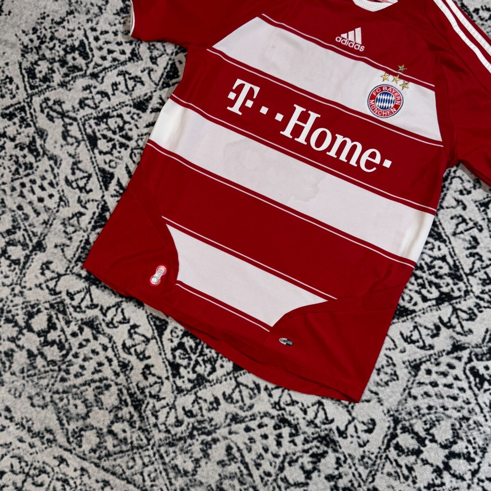 Adidas × Vintage Adidas Red White Polyester Jersey T-Shirt Size munchen Size US M / EU 48-50 / 2 - 7 Thumbnail
