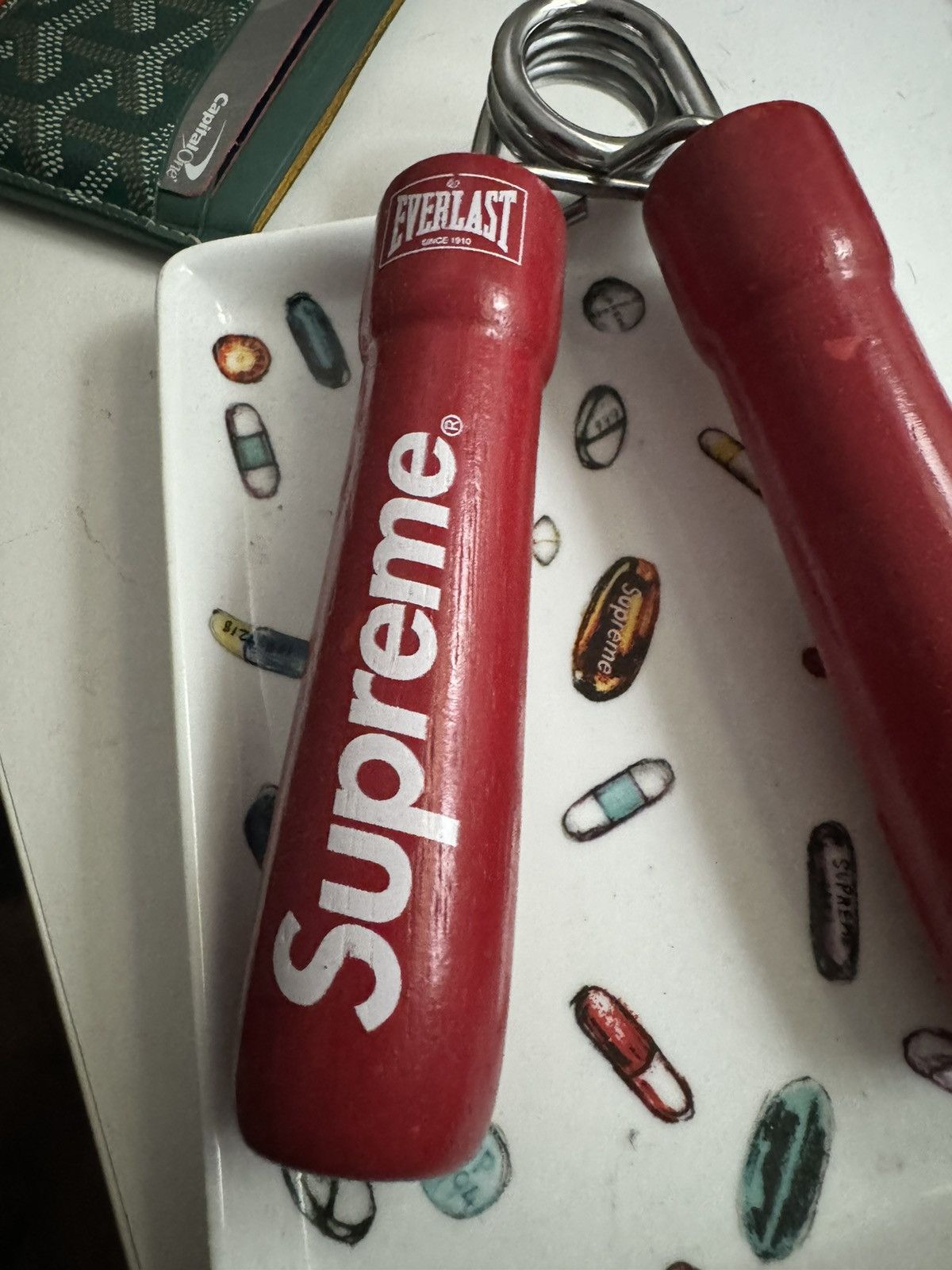 Supreme Supreme Hand Grip Size ONE SIZE - 4 Thumbnail