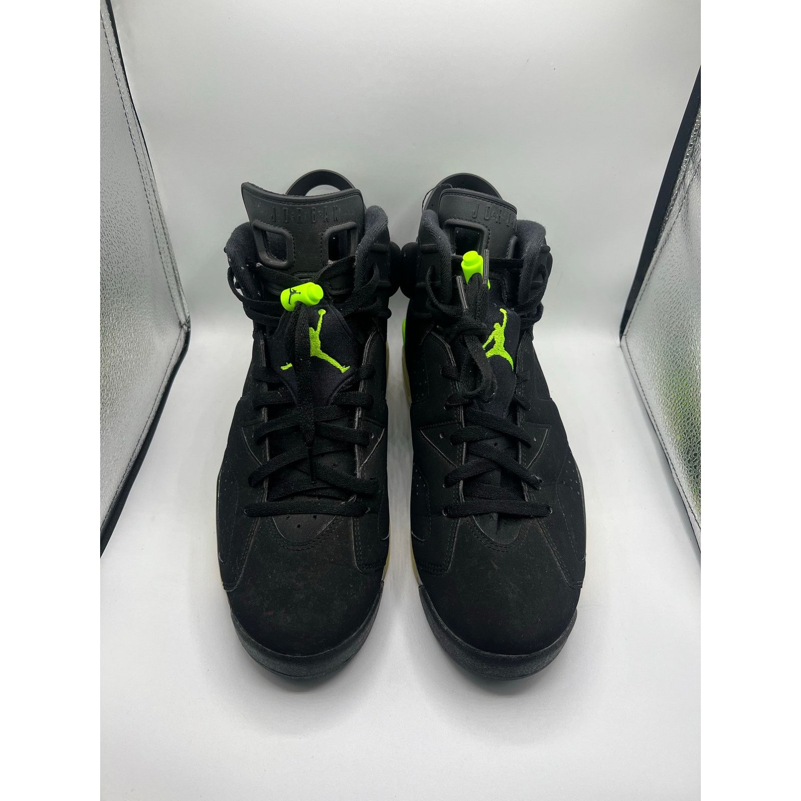 Jordan Brand Air Jordan 6 Retro “Electric Green” size 12 men’s used Size US 12 / EU 45 - 2 Thumbnail