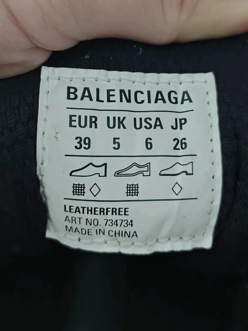 Balenciaga Balenciaga Low-top shoes 2502-Nextarrow Size US 6 / EU 39 - 8 Thumbnail