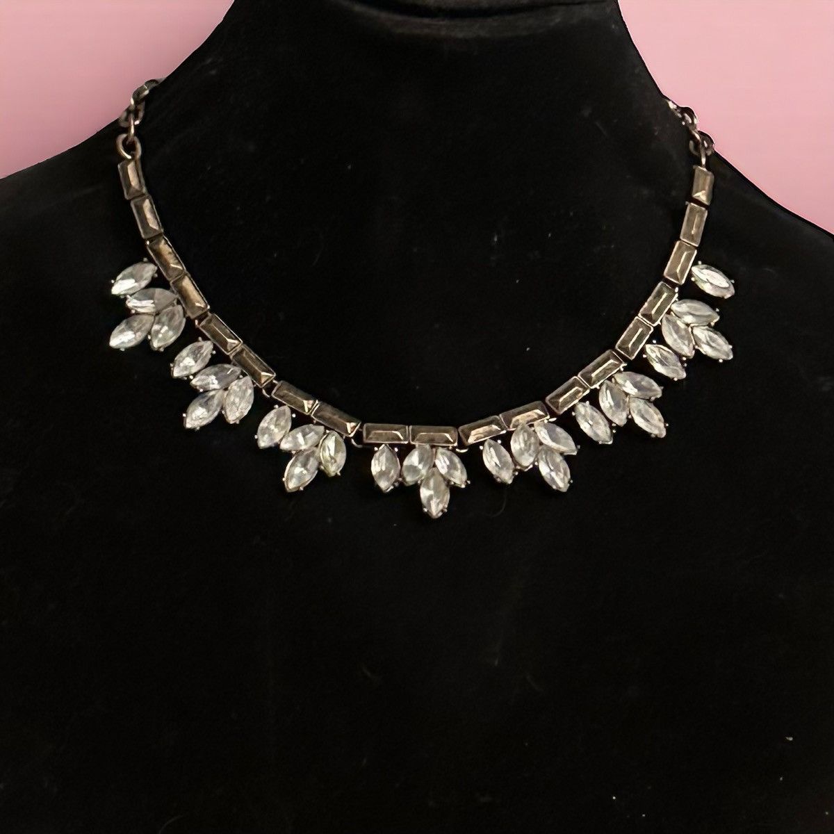 Other Antique gold clear rhinestone statement collar necklace Size ONE SIZE - 1 Thumbnail