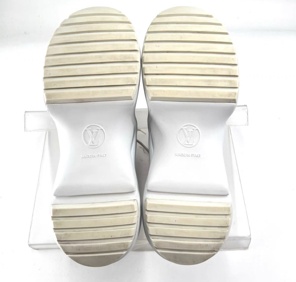Louis Vuitton Louis Vuitton Classic Blue & Red Colorblock Dad Sneakers K12 Size US 6 / IT 36 - 6 Thumbnail
