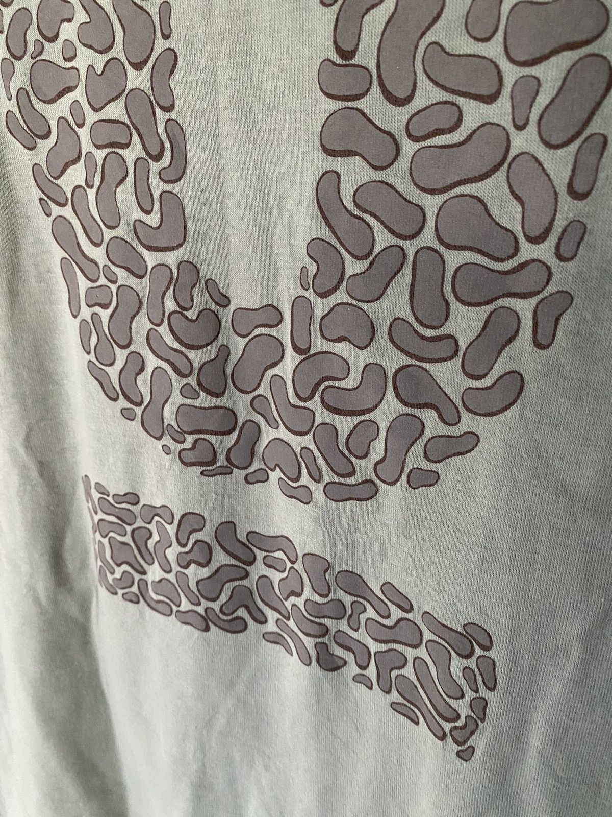 Kaws × Undercover 🔥SS2000 Undercover X Kaws Iconic logo tee Size US M / EU 48-50 / 2 - 5 Thumbnail