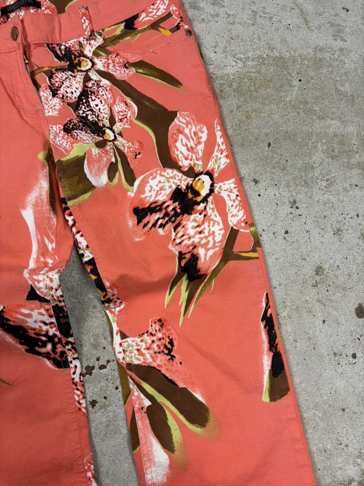 Roberto Cavalli Vintage 2000s Roberto Cavalli Floral Print Cropped Pants Size 31" - 6 Thumbnail