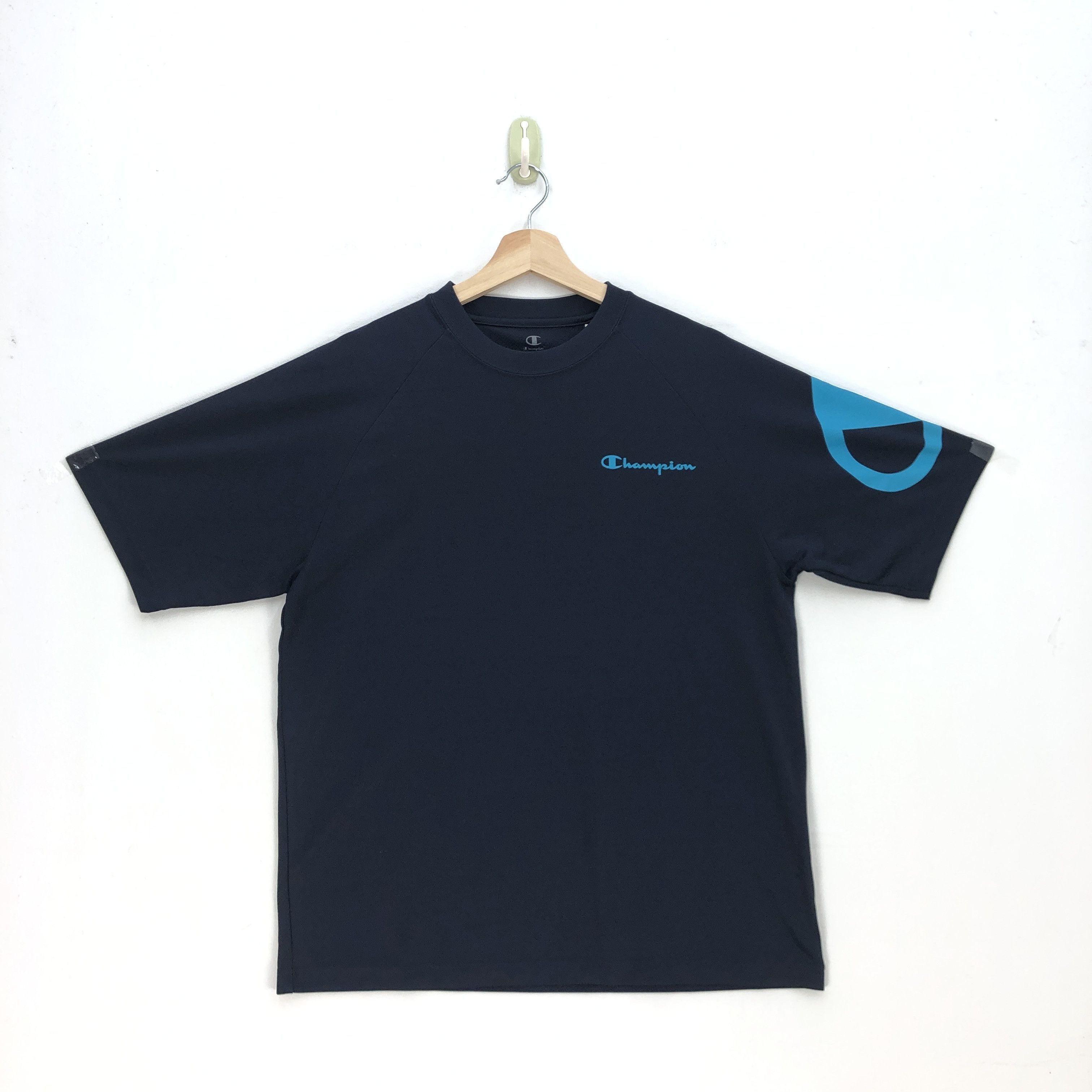 Champion Vintage 90s Champion Tshirt Champion Polyester Crewneck Tees Size US M / EU 48-50 / 2 - 1 Thumbnail