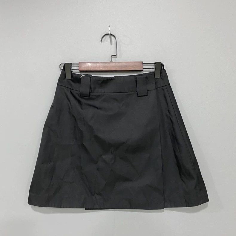 Prada Prada Nylon Triangle Logo Short Skirt- DMC Size US 36 / EU 52 - 1 Thumbnail