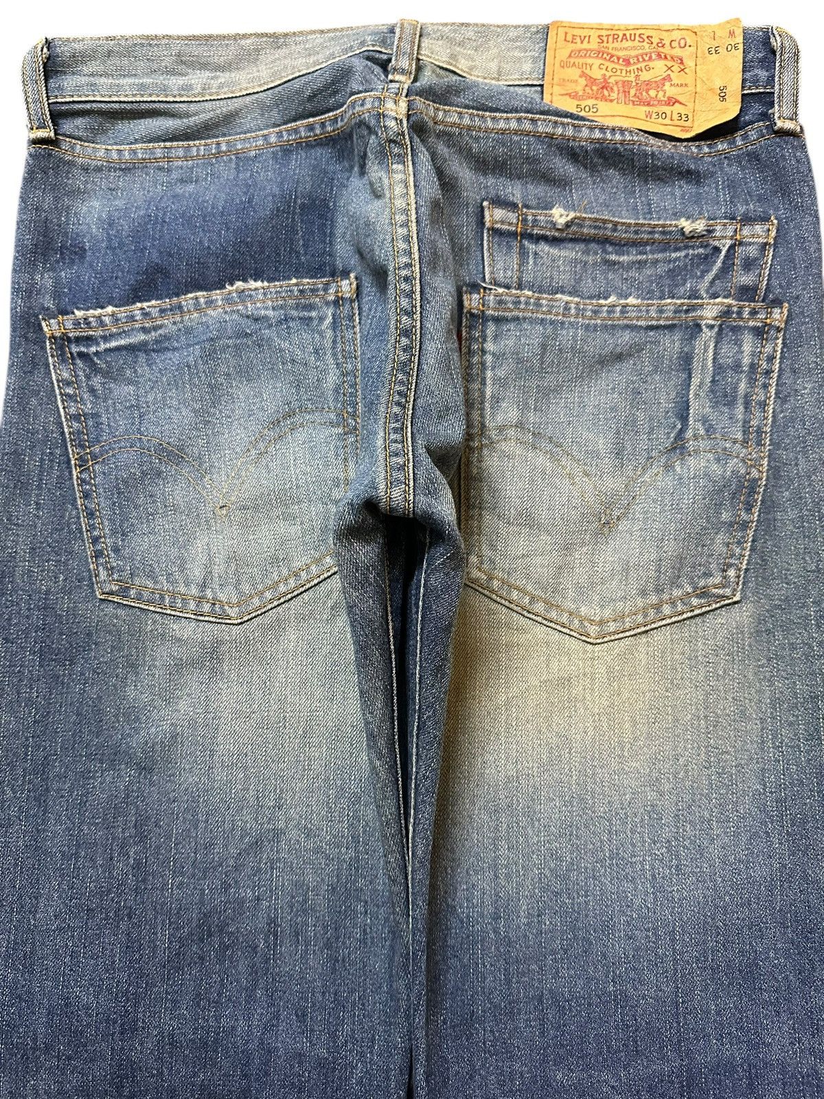 Levi's Vintage Levis 505 Blue Faded Wash Distressed Style Jeans Size US 32 / EU 48 - 5 Thumbnail