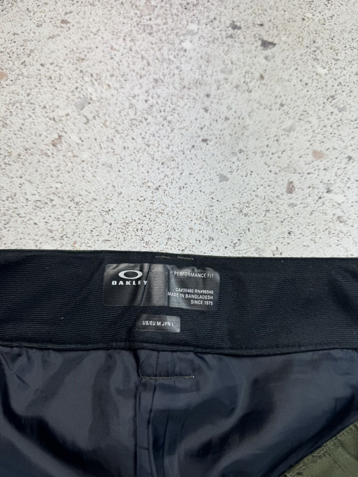 Oakley Vintage Oakley Multi-pocket Cargo Ski Pants Size M Size US 32 / EU 48 - 23 Thumbnail