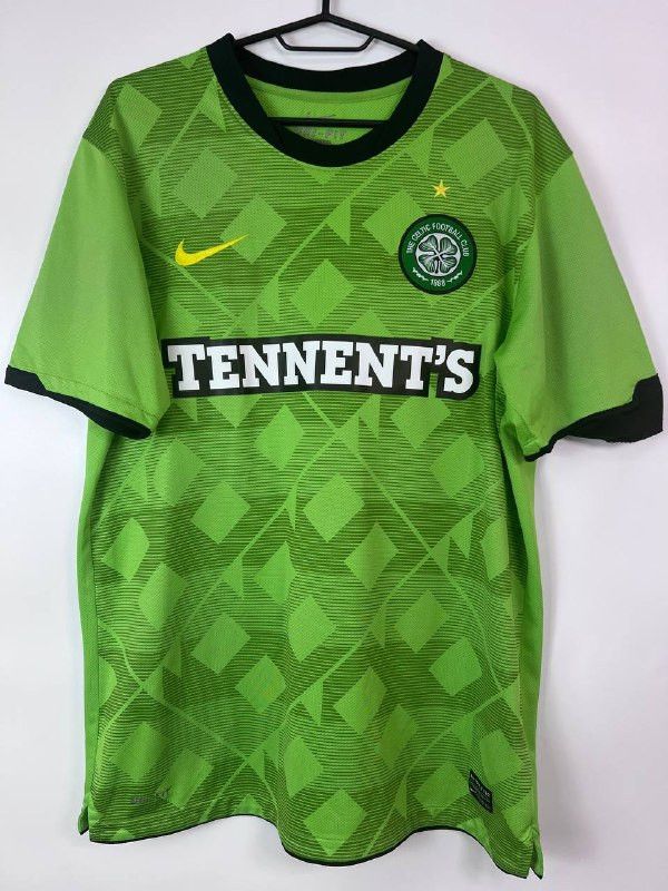 Nike CELTIC 2010 2011 AWAY FOOTBALL JERSEY NIKE 381815-304 Sz M Size US M / EU 48-50 / 2 - 1 Thumbnail