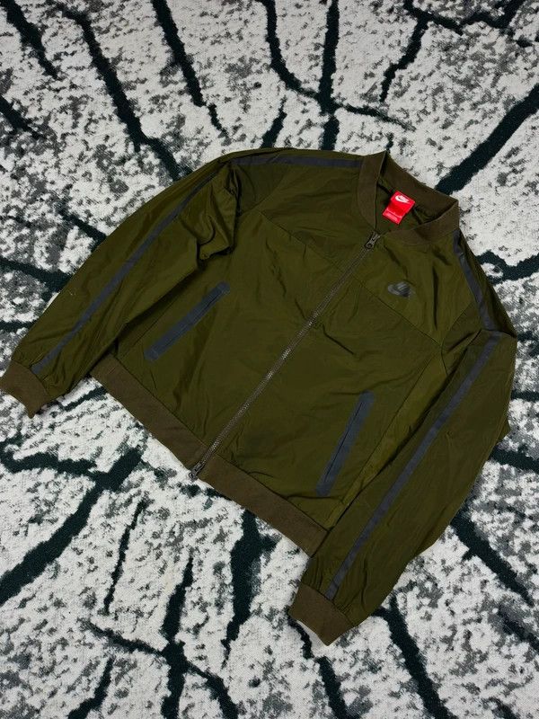 Nike Nike bomber jacket green S logo Size S / US 4 / IT 40 - 2 Thumbnail