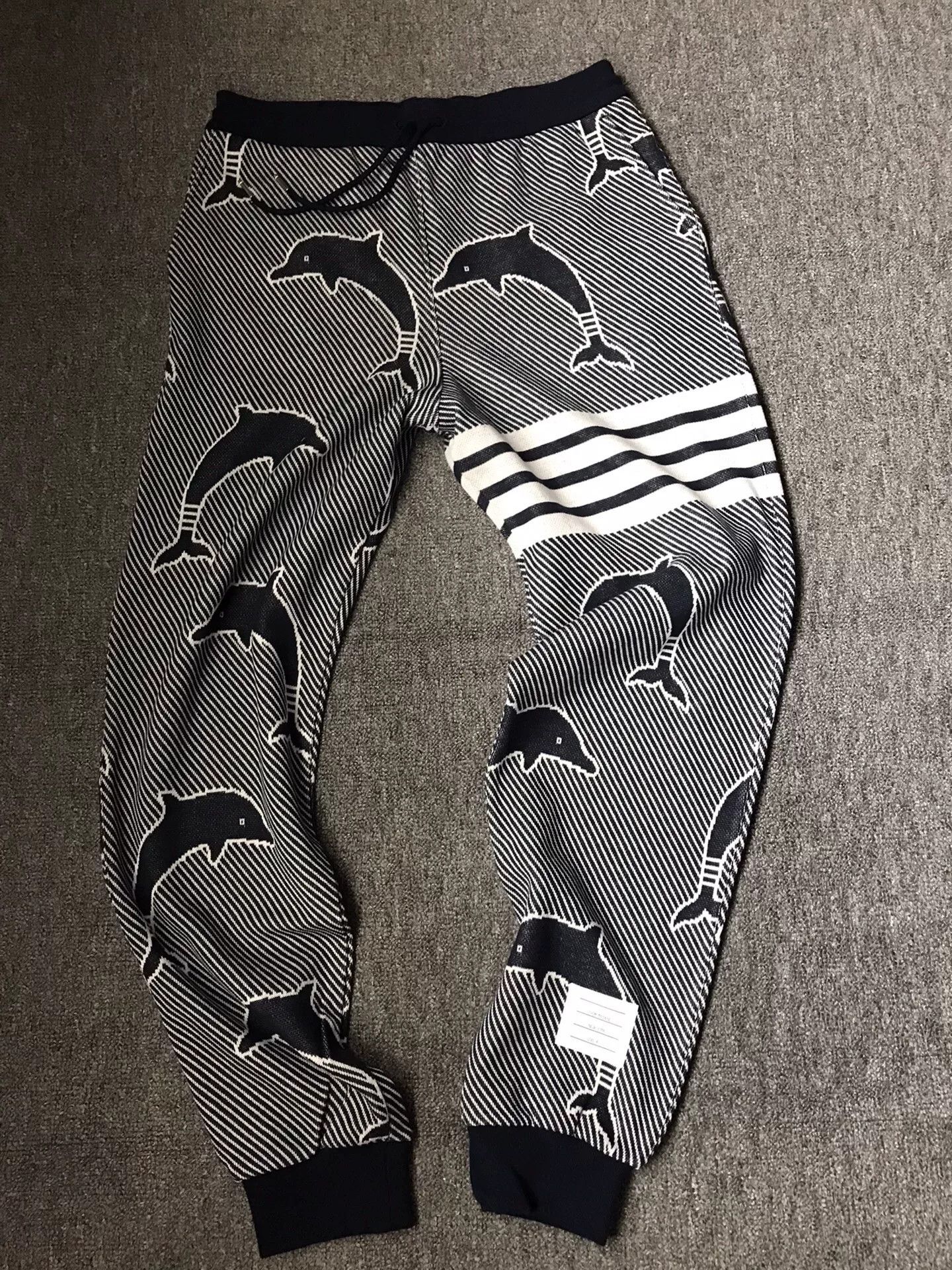 Thom Browne Thom Browne Dolphin Print Casual Pants Size US 27 - 1 Thumbnail