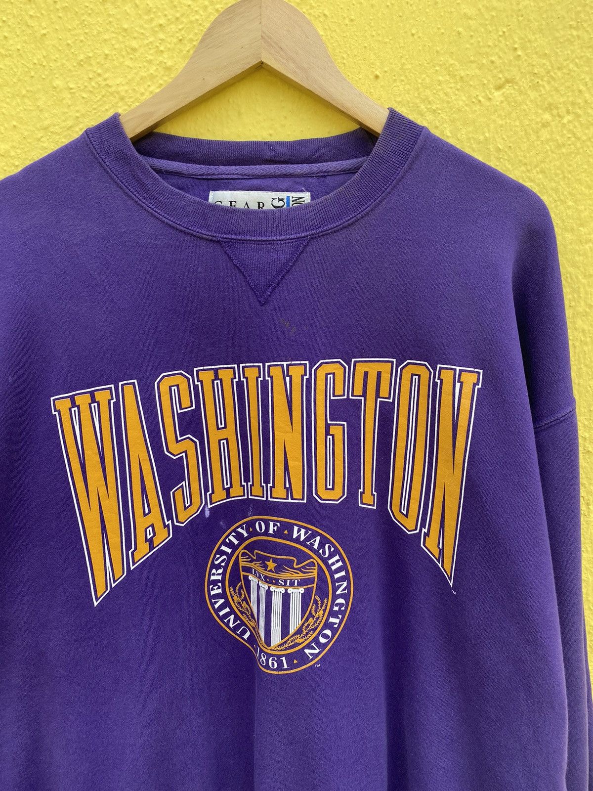 Vintage Vintage university of Washington sweatshirt Size US M / EU 48-50 / 2 - 6 Thumbnail