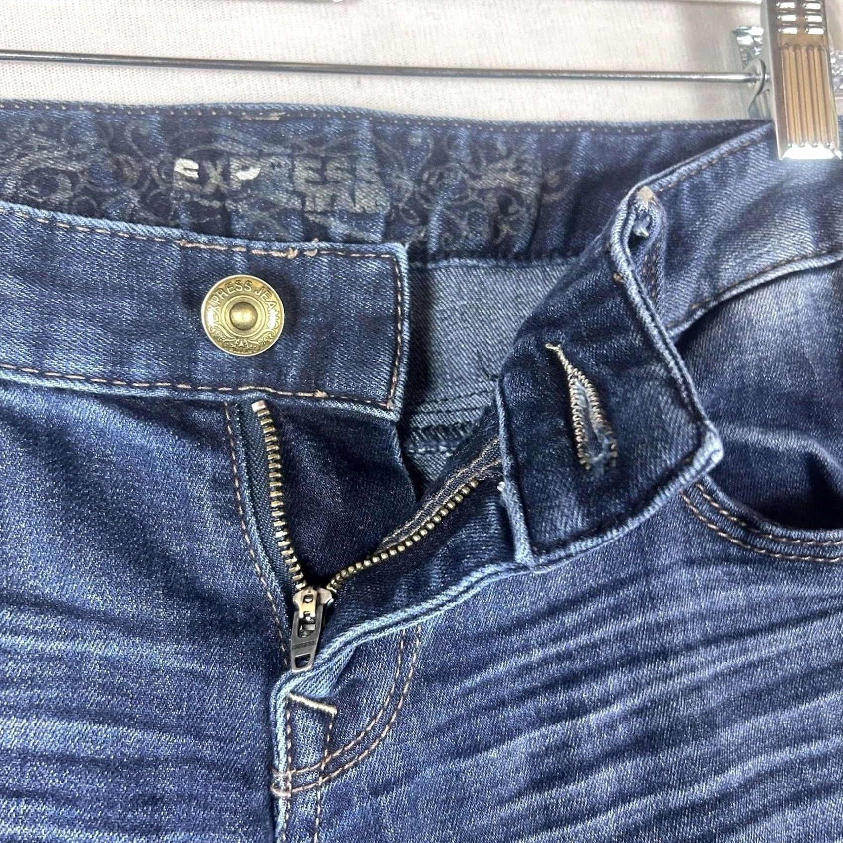 Express Express Womens Skinny Jeans Size 2R Low Rise Dark Wash Blue Denim Jeggings Long Shirt? Size 26" / US 2 / IT 38 - 2 Thumbnail