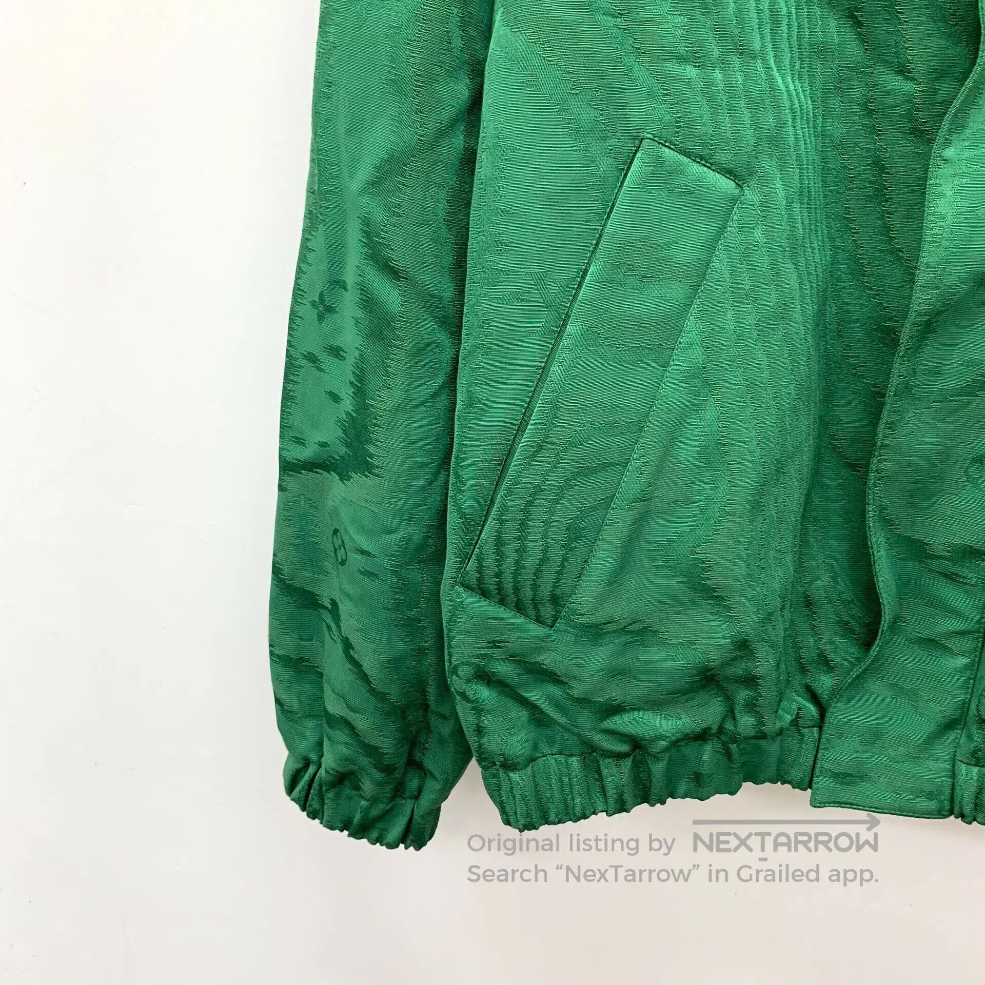 Louis Vuitton Louis Vuitton Green logo badge hooded long-sleeved jacket| Size US S / EU 44-46 / 1 - 4 Thumbnail