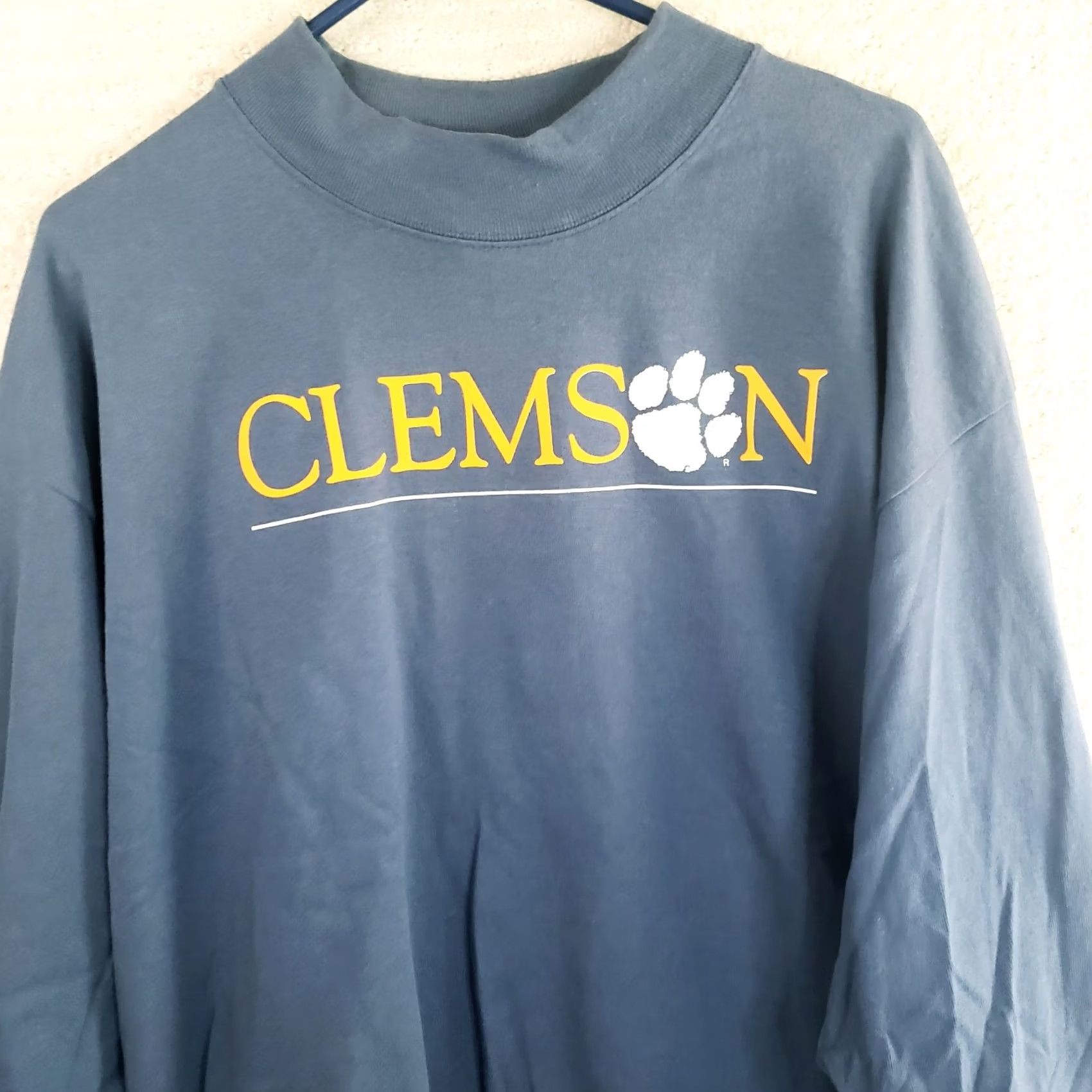 Vintage VINTAGE NCAAction Clemson Tigers Long Sleeve Tee Shirt Men XL Blue 90s Logo Mock Neck Jersey Cotton Blend All Seasons Size US XL / EU 56 / 4 - 2 Thumbnail