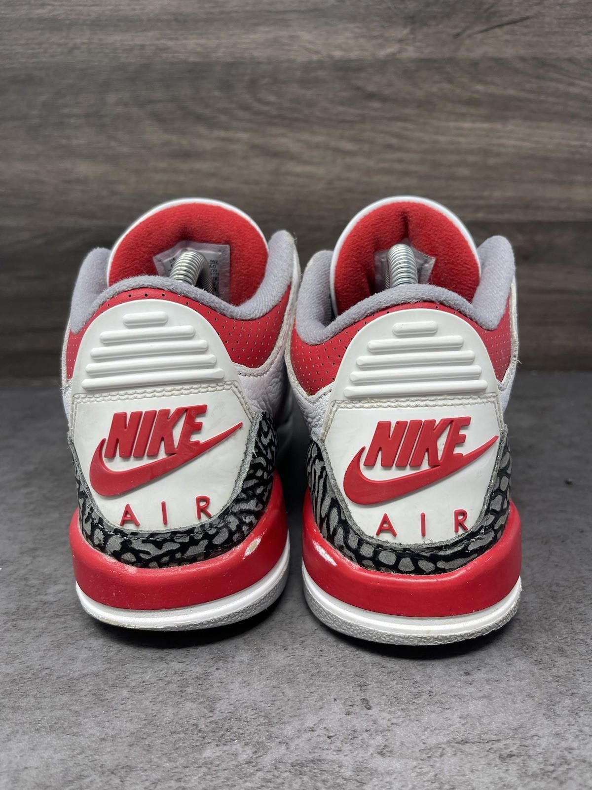 Nike Air Jordan 3 Fire Red Kids Size 6Y GS Nike Red White 2022 Size US 6 / EU 39 - 6 Thumbnail