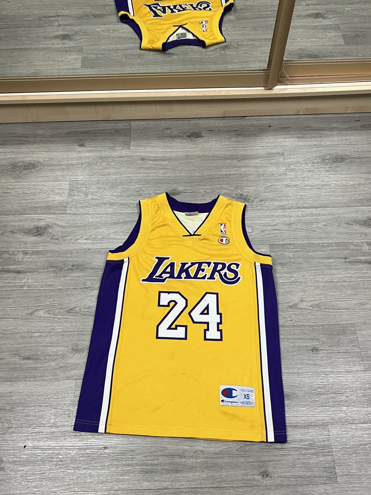 Champion Vintage Champion Los Angeles Lakers Kobe Bryant NBA Jersey Size US XS / EU 42 / 0 - 1 Thumbnail
